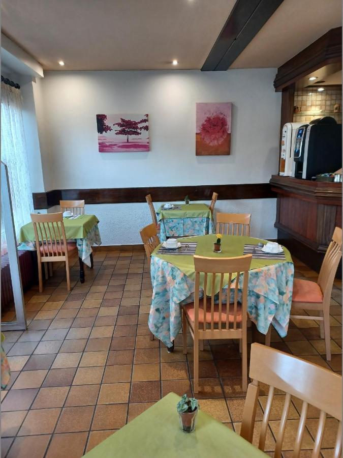 Logis - Hotel Restaurant Bellevue Annecy Exterior foto