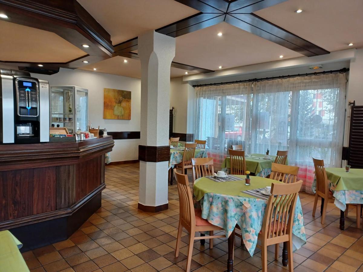 Logis - Hotel Restaurant Bellevue Annecy Exterior foto