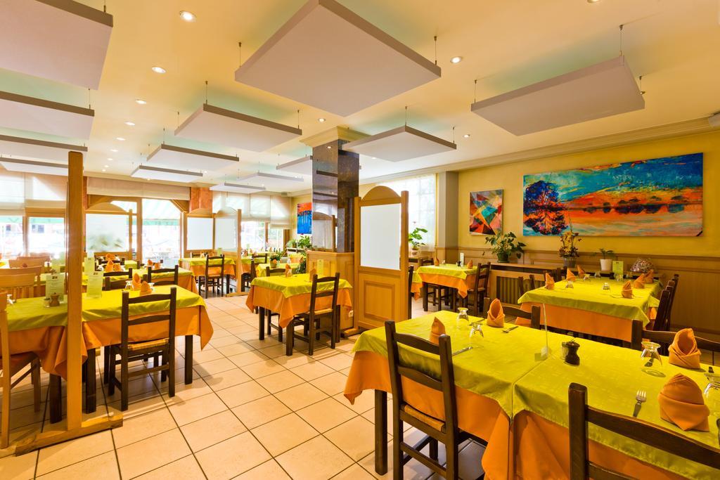 Logis - Hotel Restaurant Bellevue Annecy Exterior foto